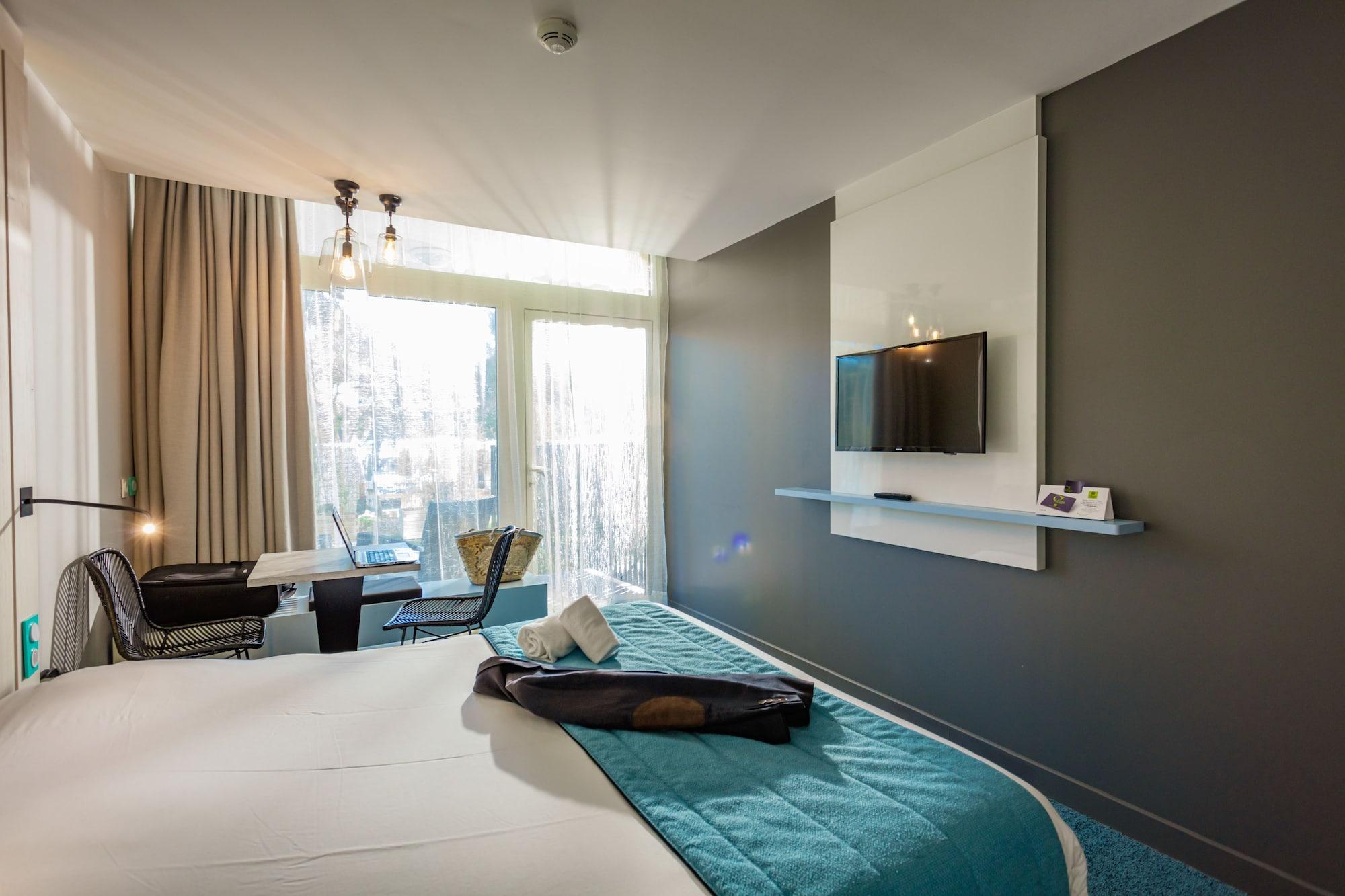 Logis Hotel Les Pins - Operalia Balaruc-les-Bains Dış mekan fotoğraf