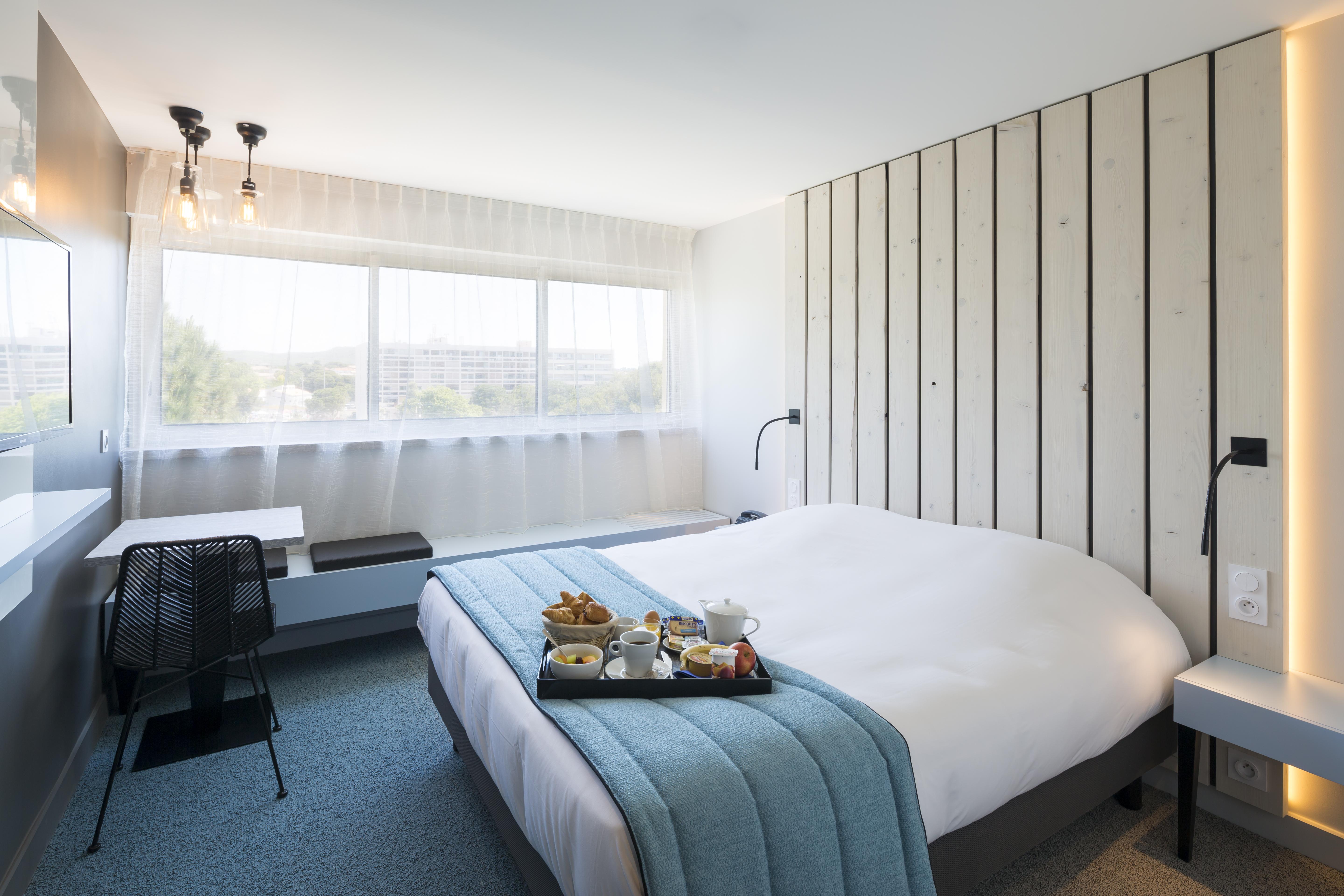 Logis Hotel Les Pins - Operalia Balaruc-les-Bains Dış mekan fotoğraf